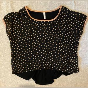 Black polka dot crop top